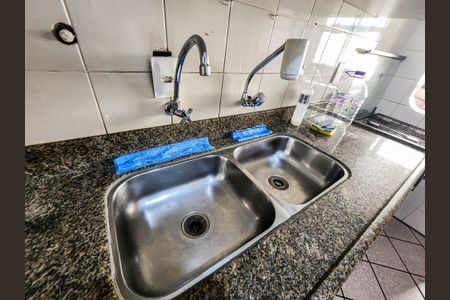 Apartamento para alugar com 81m², 4 quartos e 2 vagas Apartamento para alugar com 81m², 4 quartos e 2 vagasCozinha