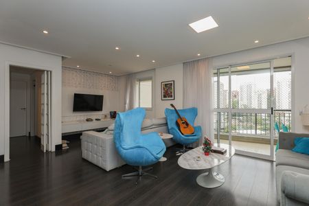 Apartamento à venda com 150m², 3 quartos e 2 vagas Apartamento à venda com 150m², 3 quartos e 2 vagasSala