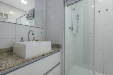 Apartamento à venda com 150m², 3 quartos e 2 vagas Apartamento à venda com 150m², 3 quartos e 2 vagasBanheiro da Suíte 1