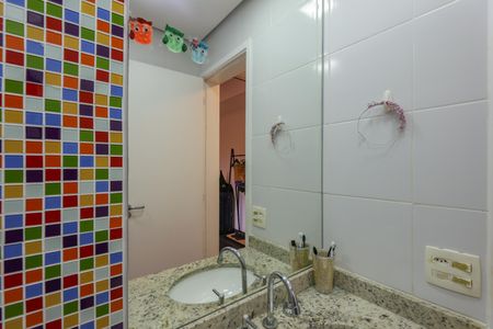 Apartamento à venda com 150m², 3 quartos e 2 vagas Apartamento à venda com 150m², 3 quartos e 2 vagasBanheiro da Suíte 2