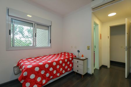 Apartamento à venda com 150m², 3 quartos e 2 vagas Apartamento à venda com 150m², 3 quartos e 2 vagasSuíte 2