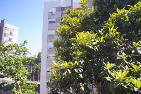 Quarto 1_Vista  de apartamento à venda com 2 quartos, 56m² em Jardim Europa, Porto Alegre