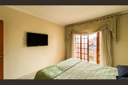 Casa à venda com 250m², 3 quartos e 2 vagas Casa à venda com 250m², 3 quartos e 2 vagasSuite