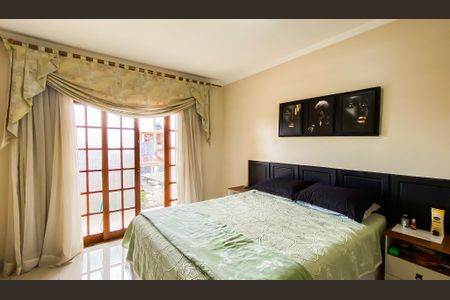 Suite de casa à venda com 3 quartos, 250m² em Vila Rica, São Paulo