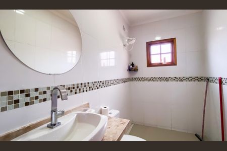 Casa à venda com 250m², 3 quartos e 2 vagas Casa à venda com 250m², 3 quartos e 2 vagasBanheiro