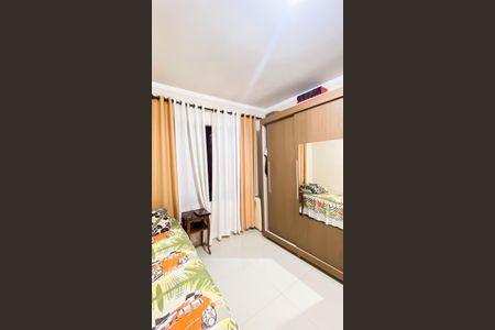 Casa à venda com 250m², 3 quartos e 2 vagas Casa à venda com 250m², 3 quartos e 2 vagasQuarto 2