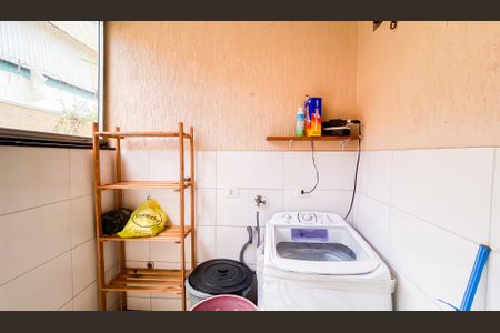 Casa à venda com 250m², 3 quartos e 2 vagas Casa à venda com 250m², 3 quartos e 2 vagasÁrea de Serviço