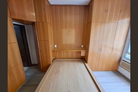 Apartamento para alugar com 90m², 3 quartos e 1 vagaSuíte 