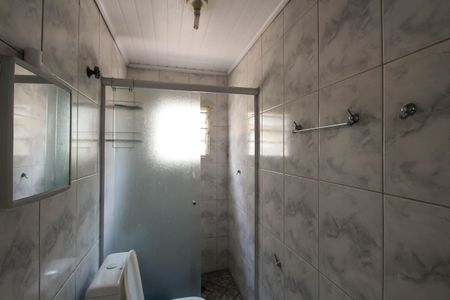 Banheiro de casa para alugar com 1 quarto, 75m² em Jardim Vila Formosa, São Paulo