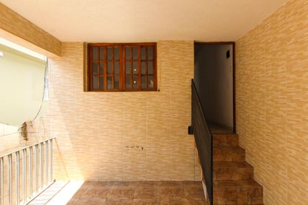 Casa para alugar com 75m², 1 quarto e sem vagaEntrada