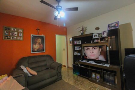 Sala de casa para alugar com 2 quartos, 11m² em Jardim Santa Teresinha, São Paulo