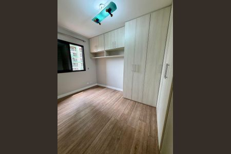Apartamento para alugar com 90m², 3 quartos e 2 vagas Apartamento para alugar com 90m², 3 quartos e 2 vagasQuarto