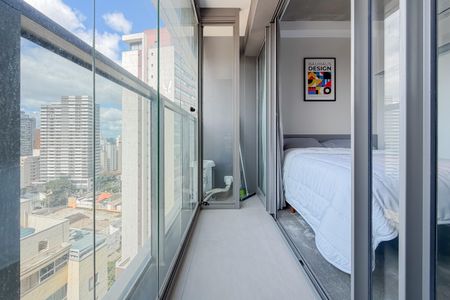 Varanda de kitnet/studio para alugar com 1 quarto, 25m² em Paraíso, São Paulo