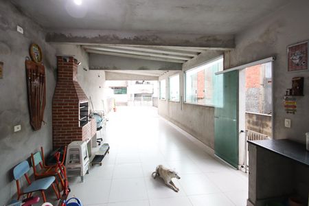 Casa para alugar com 100m², 6 quartos e 2 vagasQuintal / Churrasqueira 