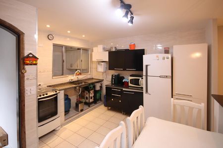 Casa para alugar com 100m², 6 quartos e 2 vagasCozinha 2 casa 2