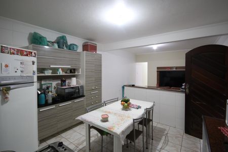 Casa para alugar com 100m², 6 quartos e 2 vagasCozinha casa 1