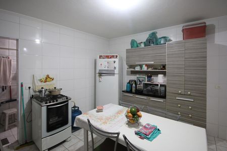 Casa para alugar com 100m², 6 quartos e 2 vagasCozinha casa 1