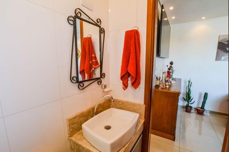 Apartamento à venda com 100m², 2 quartos e 2 vagas Apartamento à venda com 100m², 2 quartos e 2 vagasBanheiro Social