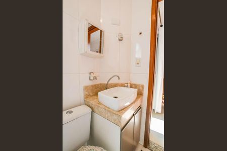 Apartamento à venda com 100m², 2 quartos e 2 vagas Apartamento à venda com 100m², 2 quartos e 2 vagasBanheiro da Suíte