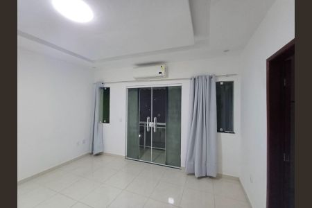 Casa de Condomínio para alugar com 3 quartos, 160m² em Arsenal, São Gonçalo