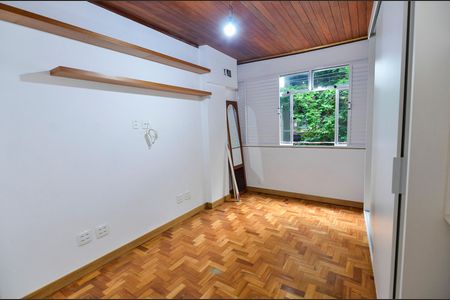 Apartamento à venda com 100m², 2 quartos e 1 vaga Apartamento à venda com 100m², 2 quartos e 1 vagaQuarto 1