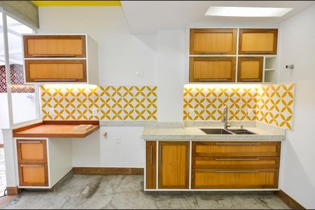 Apartamento à venda com 100m², 2 quartos e 1 vaga Apartamento à venda com 100m², 2 quartos e 1 vagaCozinha