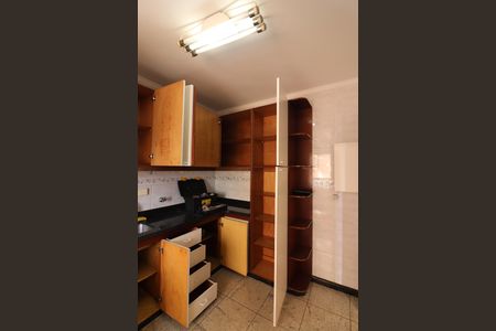 Apartamento à venda com 70m², 2 quartos e 1 vagaCozinha e Área de Serviço