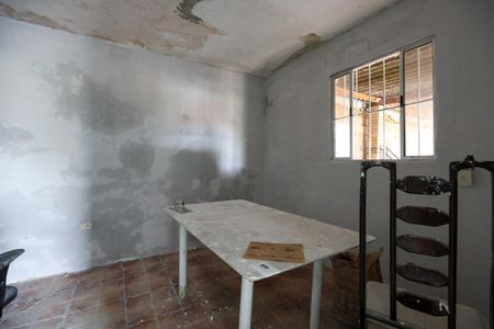 Quarto de casa para alugar com 1 quarto, 70m² em Jardim Leme, Taboão da Serra