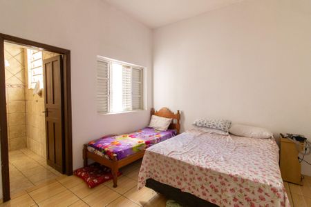 Casa à venda com 333m², 3 quartos e 2 vagas Casa à venda com 333m², 3 quartos e 2 vagasSuite