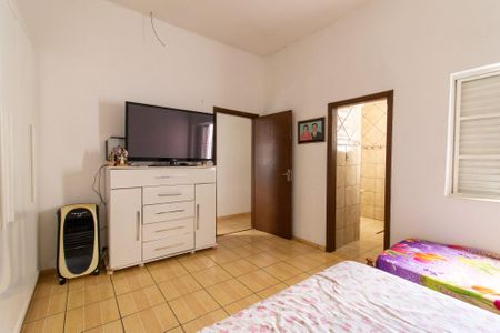 Casa à venda com 333m², 3 quartos e 2 vagas Casa à venda com 333m², 3 quartos e 2 vagasSuite