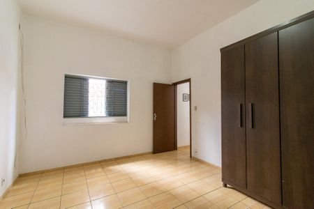 Casa à venda com 333m², 3 quartos e 2 vagas Casa à venda com 333m², 3 quartos e 2 vagasQuarto 2