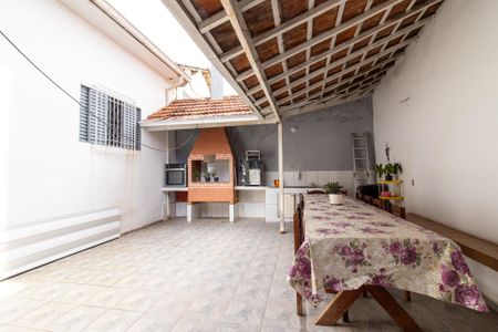 Casa à venda com 333m², 3 quartos e 2 vagas Casa à venda com 333m², 3 quartos e 2 vagasÁrea externa