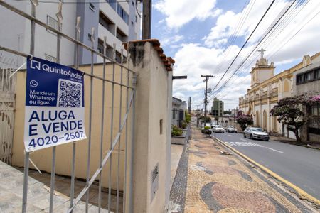 Casa à venda com 333m², 3 quartos e 2 vagas Casa à venda com 333m², 3 quartos e 2 vagasplaca