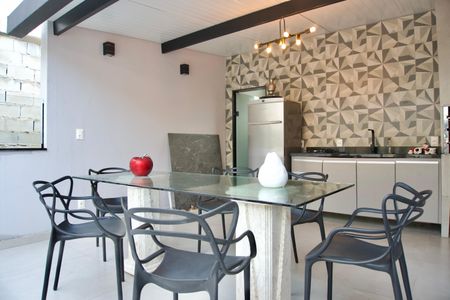 Casa à venda com 200m², 3 quartos e 2 vagasÁrea Gourmet