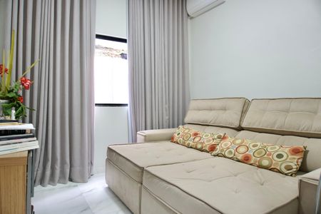 Casa à venda com 200m², 3 quartos e 2 vagasQuarto 1