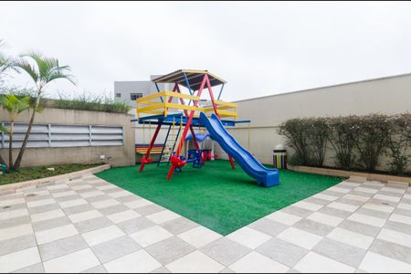 Apartamento à venda com 106m², 3 quartos e 2 vagas Apartamento à venda com 106m², 3 quartos e 2 vagasÁrea comum - Playground