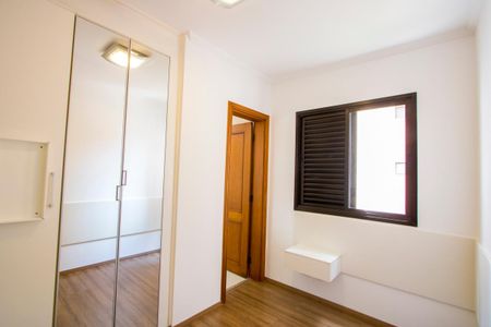 Apartamento à venda com 106m², 3 quartos e 2 vagas Apartamento à venda com 106m², 3 quartos e 2 vagasQuarto 2 - Suíte