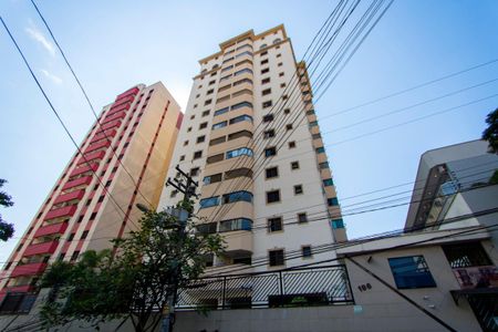 Apartamento à venda com 106m², 3 quartos e 2 vagas Apartamento à venda com 106m², 3 quartos e 2 vagasFachada