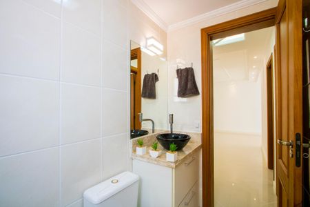 Apartamento à venda com 106m², 3 quartos e 2 vagas Apartamento à venda com 106m², 3 quartos e 2 vagasBanheiro social