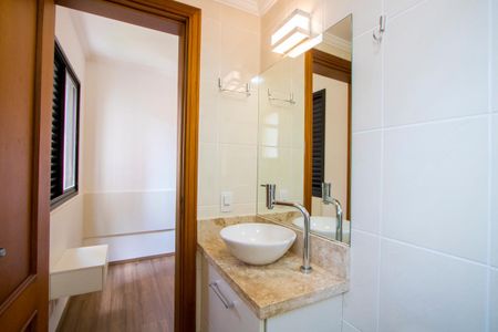 Apartamento à venda com 106m², 3 quartos e 2 vagas Apartamento à venda com 106m², 3 quartos e 2 vagasBanheiro do quarto 2