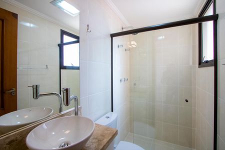 Apartamento à venda com 106m², 3 quartos e 2 vagas Apartamento à venda com 106m², 3 quartos e 2 vagasBanheiro do quarto 2