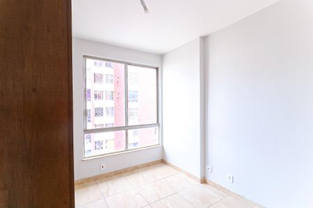 Apartamento para alugar com 73m², 3 quartos e 1 vaga Apartamento para alugar com 73m², 3 quartos e 1 vagaQuarto