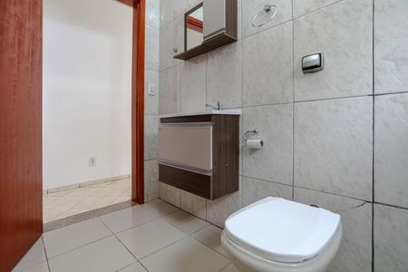 Casa para alugar com 480m², 3 quartos e 2 vagasBanheiro