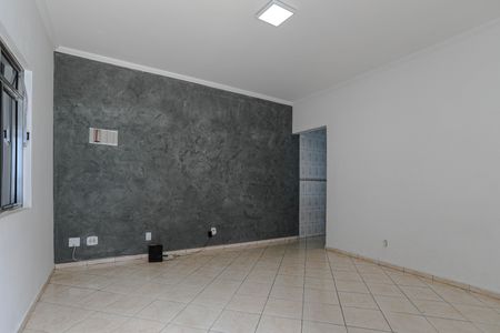 Sala de casa para alugar com 3 quartos, 480m² em Vila Nova Cintra, Mogi das Cruzes