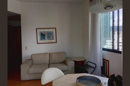 Apartamento para alugar com 1 quarto, 45m² em Funcionários, Belo Horizonte