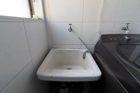 Apartamento para alugar com 56m², 2 quartos e 1 vagaÁrea de Serviço