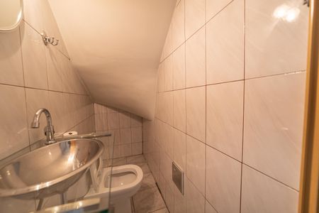 Casa à venda com 200m², 2 quartos e 1 vagaLavabo