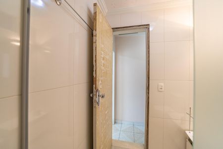 Casa à venda com 200m², 2 quartos e 1 vagaBanheiro