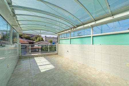 Casa à venda com 200m², 2 quartos e 1 vagaVaranda
