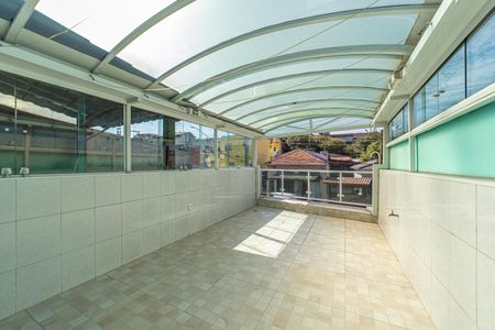 Casa à venda com 200m², 2 quartos e 1 vagaVaranda